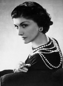 Kobiety z klasą: Dlaczego Coco Chanel kochała perły? - Korallo