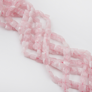 Kryształ górski różowy kwadrat fasetowany nieregularny 9-12mm