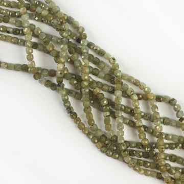 Labradoryt kostka fasetowana 4mm