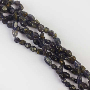 Iolit bryłka nieregularna 6x8mm