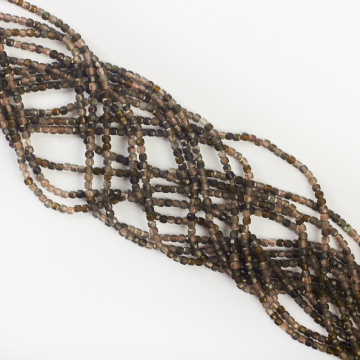 Obsydian kostka fasetowana 3x2,5mm