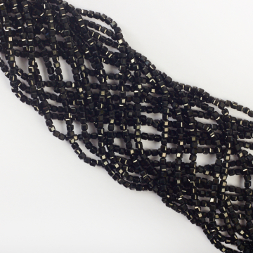 Czarny turmalin kostka fasetowana AA 3x2,5mm