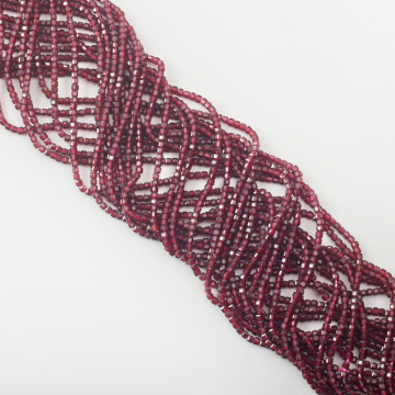 Granat kostka fasetowana 2,5mm - na sznury