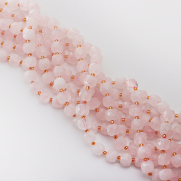 Kryształ górski mleczny kostka fasetowana 9mm