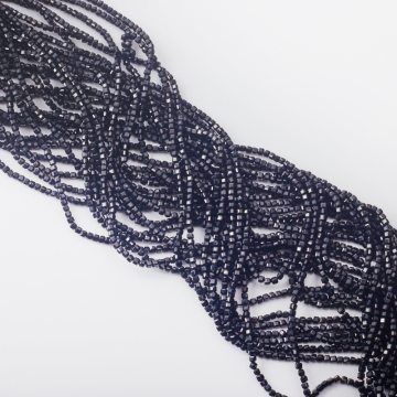 Czarny turmalin kostka fasetowana 2mm