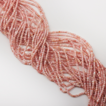 Opal różowy kostka fasetowana 2,5mm