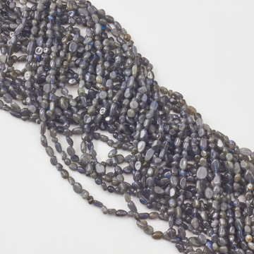 Czarny labradoryt bryłki nieregularne 3x6mm