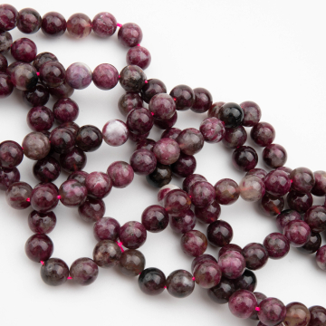 Turmalin śliwkowy kulka gładka 8,5mm