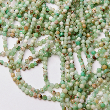 Jadeit australijski kulka fasetowana 4mm