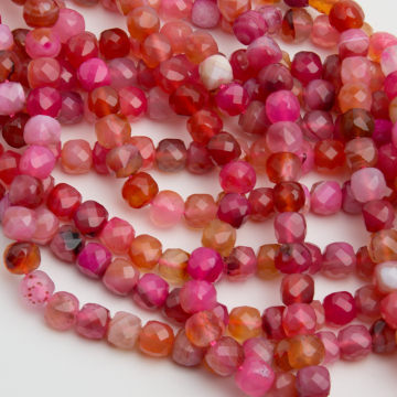 Agat ognisty kostka fasetowana 7mm