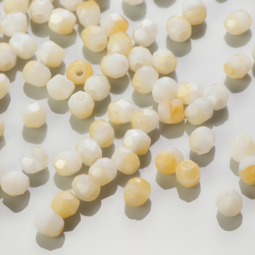 Fire Polish White/Beige (7104) 3mm