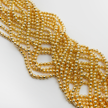 Lawa wulkaniczna lakierowana kulka light gold 5mm - na sznurze