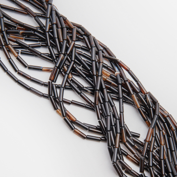 Onyks pasiasty słupek gadki 4x13mm