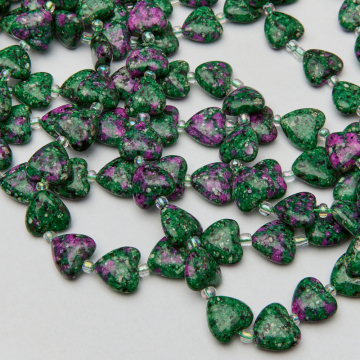 Zoisyt z rubinem serce gładkie 14mm