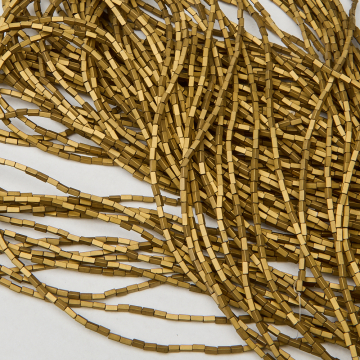 Hematyt platerowany słupek kwadratowy mat gold 3x1,5mm