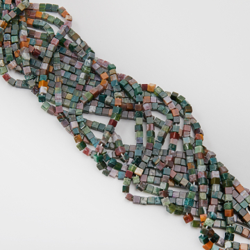 Agat indyjski kostka gładka 4,5x4,5mm