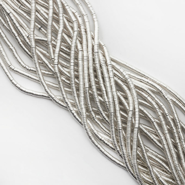 Hematyt krążek płaski light silver satine 4x1mm - II gatunek