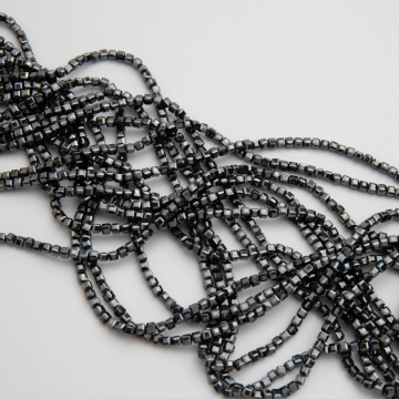 Hematyt kostka fasetowana sharp cut natural 2,5mm