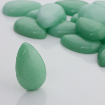 Jadeit kaboszon łezka miętowa 30x20mm