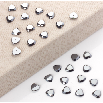 Hematyt kaboszon serce fasetowane z dziurką do sztyftów 12mm