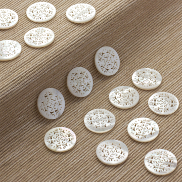 Masa perłowa krążek rzeźbiony  19mm