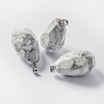 Howlit biały łezka fasetowana 35-40mm