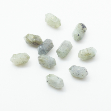 Labradoryt zawieszka grot  11-12mm