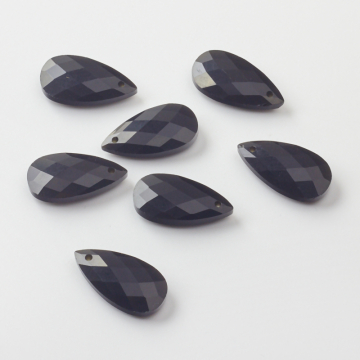 Onyks syntetyczny zawieszka łezka fasetowana 25mm