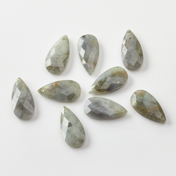 Labradoryt zawieszka łezka fasetowana 25mm