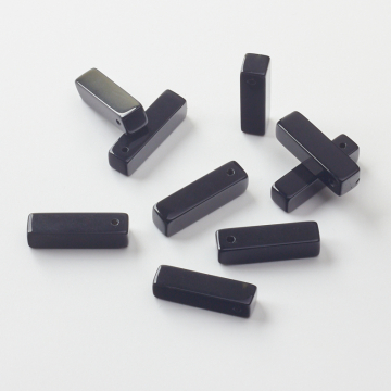 Onyks zawieszka słupek 26x7mm