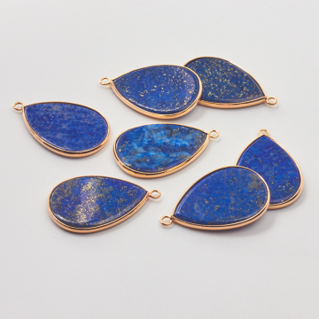 Lapis lazuli łezka gładka w okuciu 40mm Lapis lazuli łezka gładka w okuciu 40mm