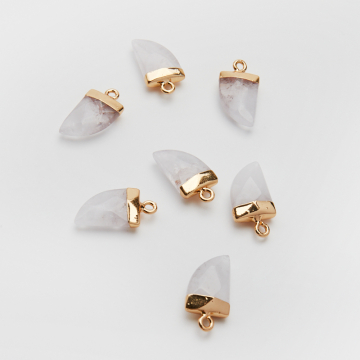 Kryształ górski kieł w okuciu zawieszka 10,5-16,5mm Kryształ górski kieł w okuciu zawieszka 10,5-16,5mm