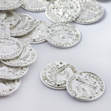 Łącznik metalowy moneta dwie dziurki 20mm