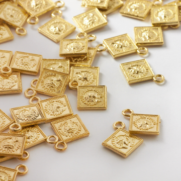 Zawieszka metalowa kwadratowa moneta 16mm