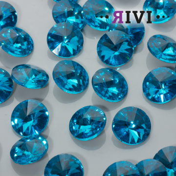 Kaboszon kryształowy aquamarine 16mm