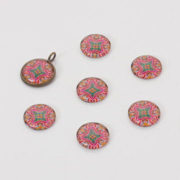 Kaboszon szklany kalejdoskop 14mm czerwony