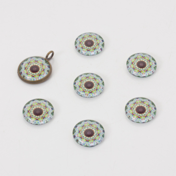 Kaboszon szklany kalejdoskop 14mm zielony