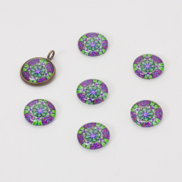 Kaboszon szklany kalejdoskop 14mm zielono-fioletowy