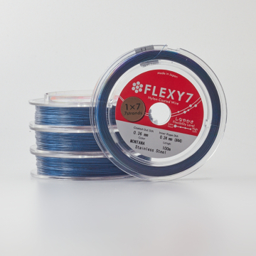 Miękka linka japońska siedmiostrunowa powlekana niebieska 0,36mm