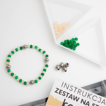 Zestaw do samodzielnego wykonania bransoletki na gumce, dodatki ze stali chirurgicznej w kolorze srebrnym