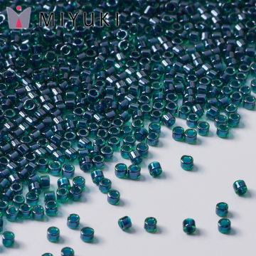 Koraliki Miyuki Delica 11/0 Lined Emerald Luster