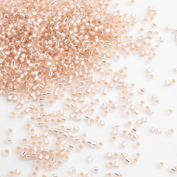 Koraliki Miyuki 11/0 Silver Lined Pink Mist