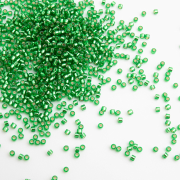 Koraliki Miyuki Delica 11/0 Silver Lined Lt. Green