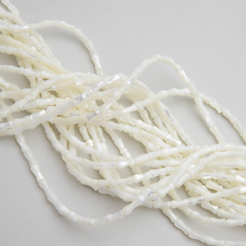 Masa perłowa opalizująca dzbanek biały 3,5x8mm