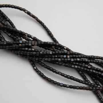 Masa perłowa walec gładki grafitowy 3x3,5mm