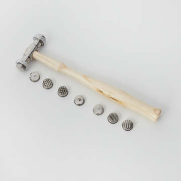 Młotek z wymiennymi matrycami 27x7,5cm