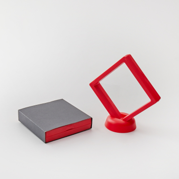 Ekspozytor z membraną ramka 3D czerwona z etui 9x9cm