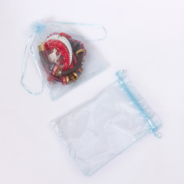 Woreczek z organzy do biżuterii 13x18cm błękitny