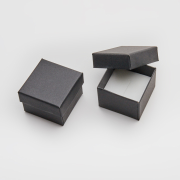 Pudełko do biżuterii czarne 5x5x3,5cm