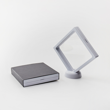 Ekspozytor z membraną ramka 3D biała z etui 11x11cm